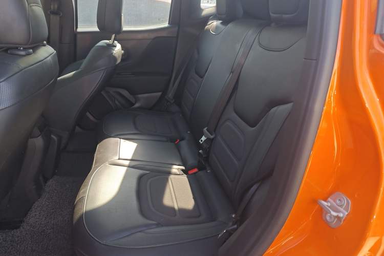 Used Jeep Renegade 2019 220T Automatic Leading Edition
