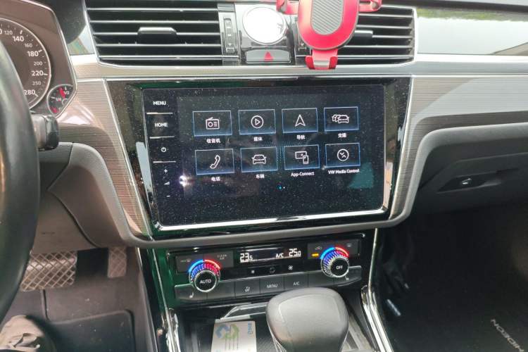 Used Volkswagen Phideon 2018 Revised Version 380TSI Two-Wheel Drive Business Edition
