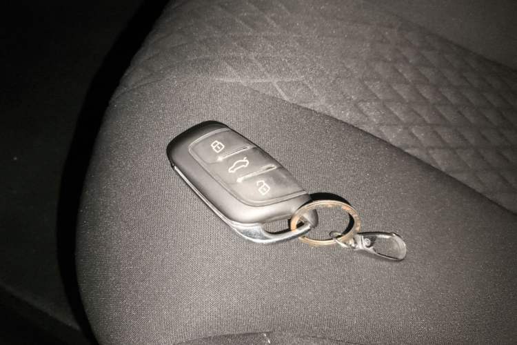 Used Roewe i5 2020 1.5L Manual 4G Connect Luxury Edition