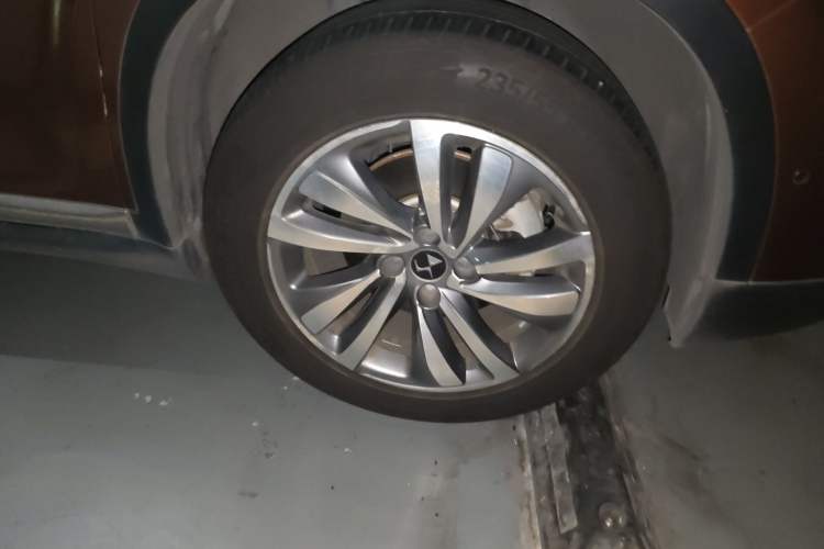 Used DS 6 2016 1.6T Luxury Edition THP160 Right Front Wheel Hub