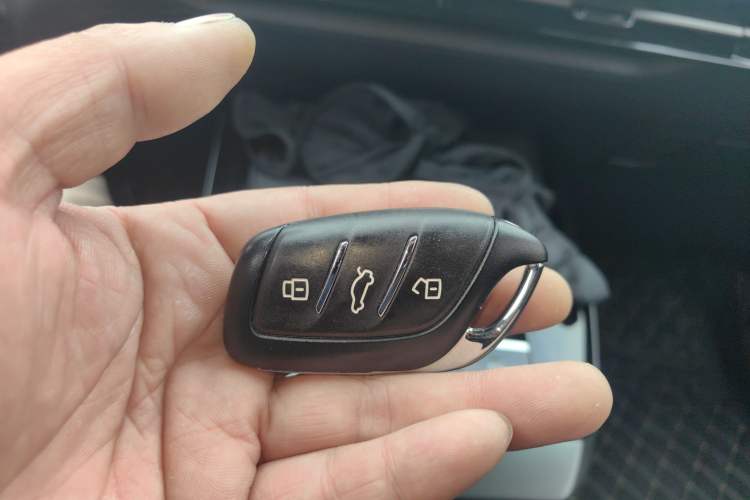 Used MG 4 EV 2022 425 km Luxury Edition