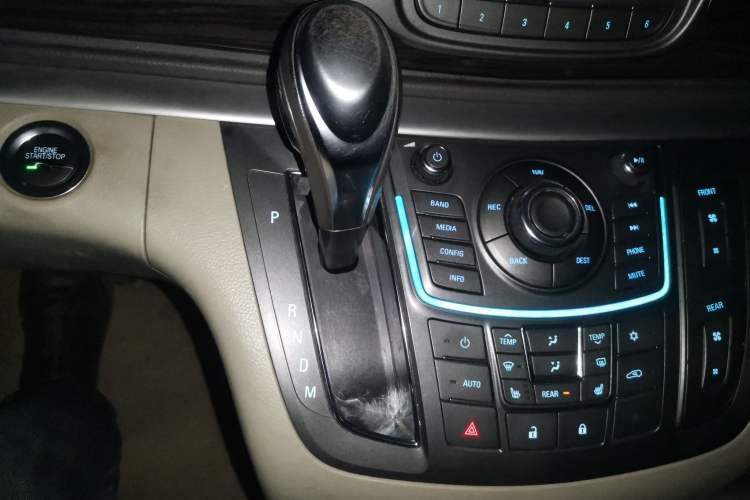 Used Buick GL8 2011 3.0L XT Luxury Business Flagship Edition