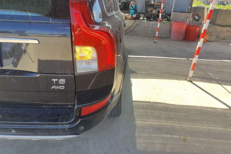 Used Volvo XC Classic 2014 T5 Luxury Edition
