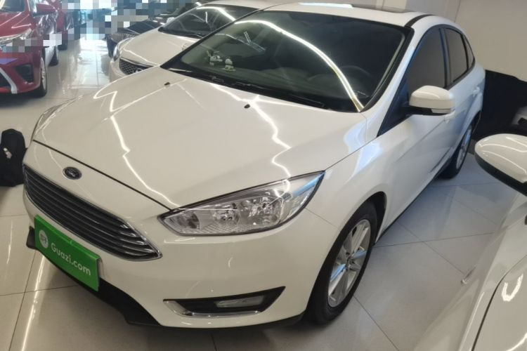 Used Ford Focus 2017 Sedan 1.6L Automatic Fashion Edition Smart Drive Version Guazi used car, China used car export, Used car for sale, Used cars, Cheapest cars for sale