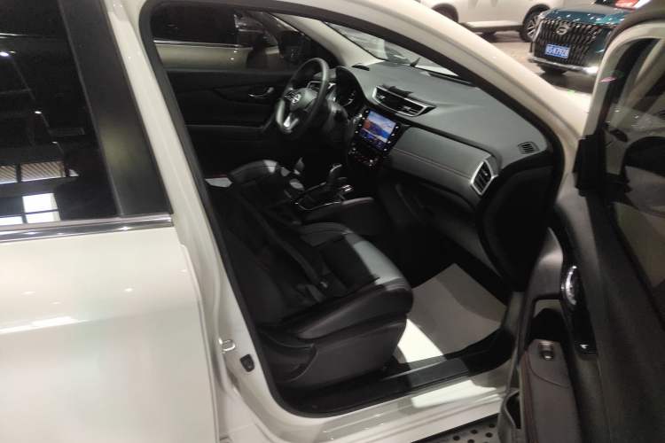 Used Nissan Qashqai 2023 Classic 2.0L CVT XV Comfort Edition Right Front Seat