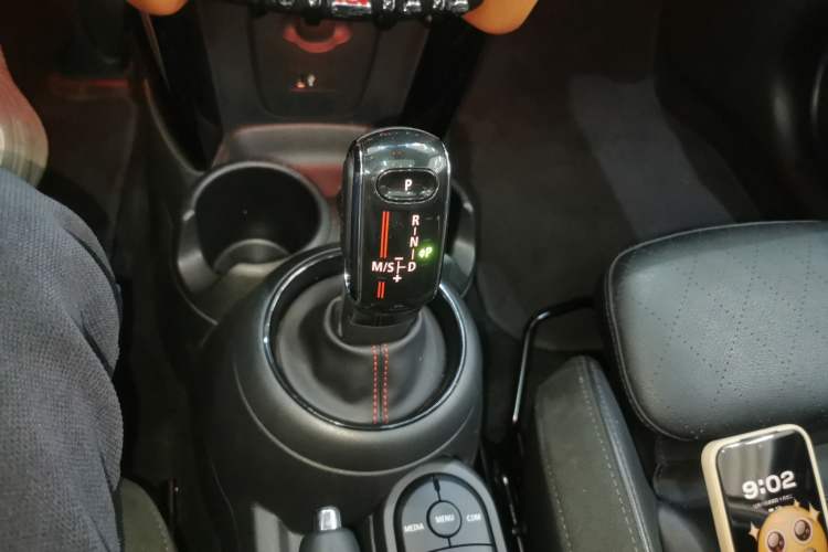 Used MINI MINI 2018 2.0T COOPER S Classic Edition Five-Door Version