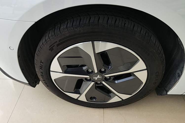 Used XPeng MONA M03 2024 620 with Ultra-Long Range Left Front Wheel Hub