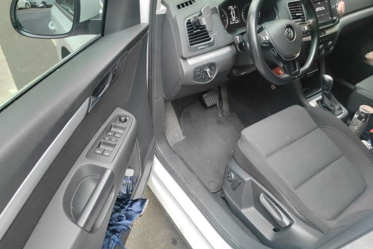 Used Volkswagen Sharan 2018 380TSI Comfort Edition 7-Seater Driver Seat