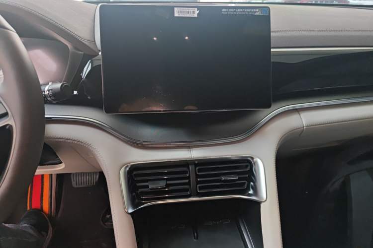 Used BYD Song PLUS New Energy 2025 EV Intelligent Driving Edition 520km Luxury Model Audio And AC Panel