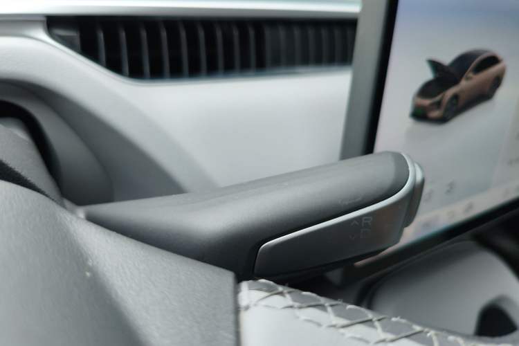 Used XPeng MONA M03 2024 515 Long-Range Gear Lever