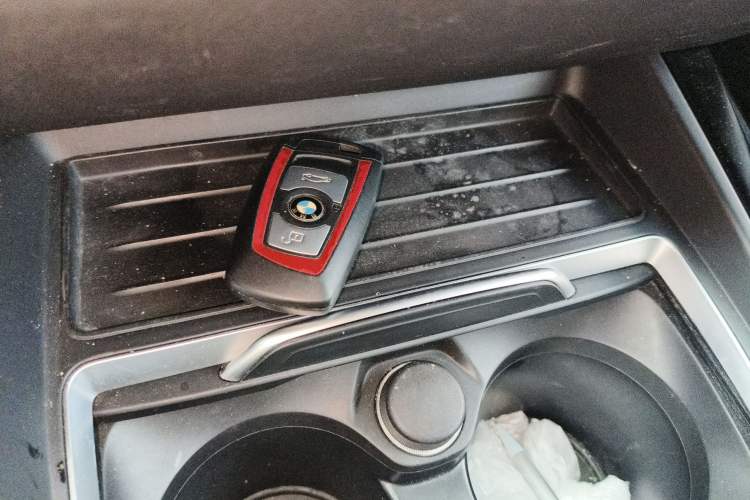 Used BMW 2 Series 2019 225i Sport Design Package Vehicle Key