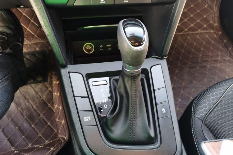 Used Hyundai Elantra (6th Generation / Lingdong) 2018 1.4T Dual-Clutch Xuan Dong · Dynamic Edition
