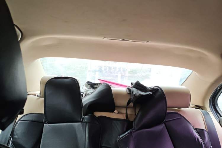 Used Volkswagen Sagitar 2012 1.4TSI Automatic Luxury Edition Headliner