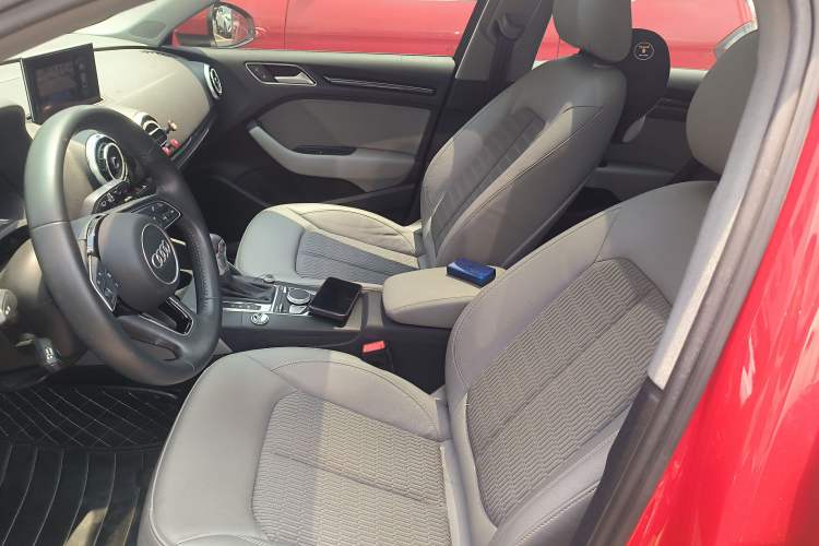 Used Audi A3 2020 Limousine 35 TFSI Fashion Edition China VI Emission Standard Left Front Seat