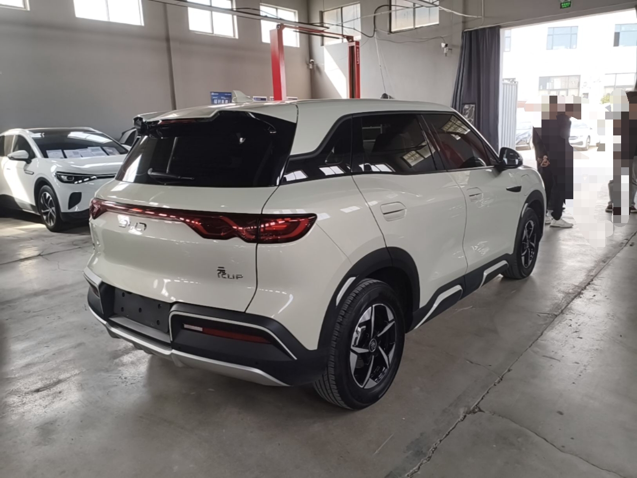 BYD Yuan UP 2024 401KM Leading Edition — снимка 6