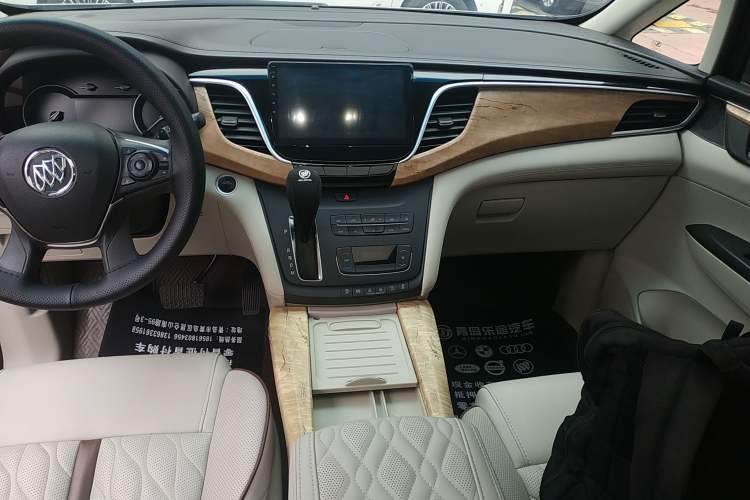 Used Buick GL8 2018 ES 28T Comfort Model China VI Standard