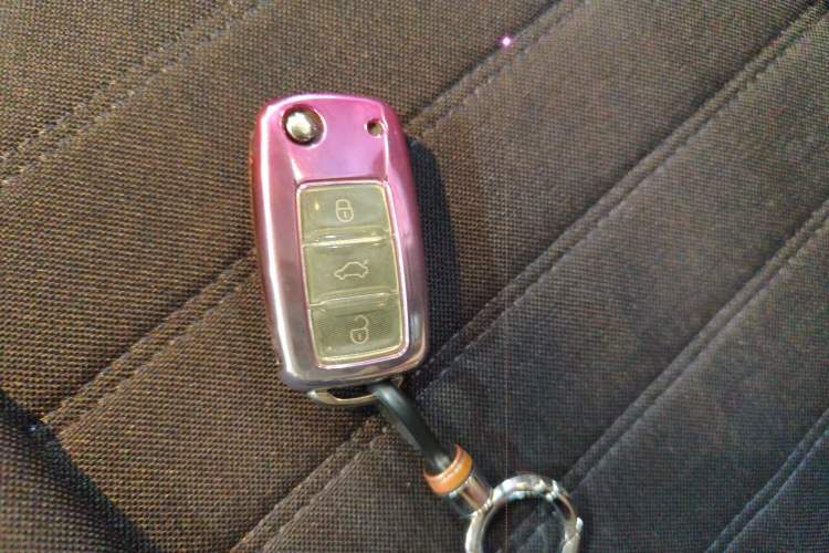 Used Volkswagen Santana 2016 1.6L Automatic Fashion Edition
