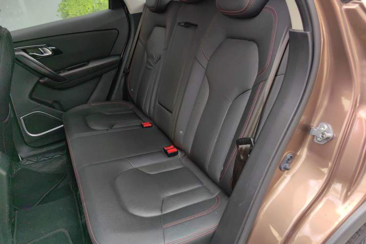 Used FAW Senya R7 2017 1.6L Automatic Prestige Model
