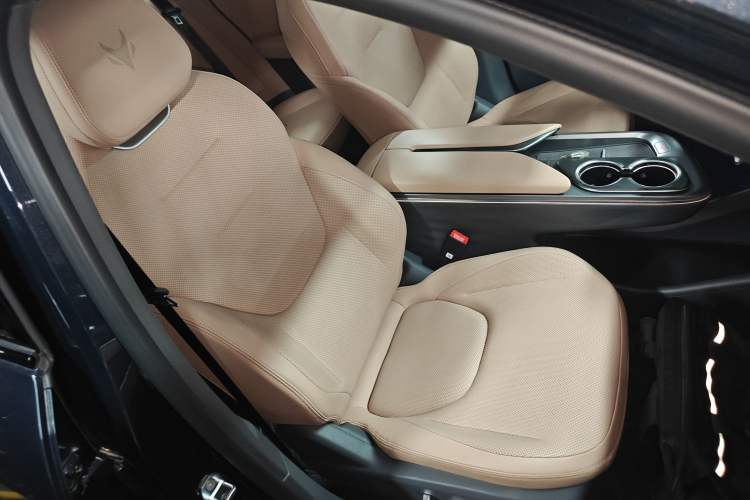 Used ARCFOX Alpha T5 2025 520 MAX
