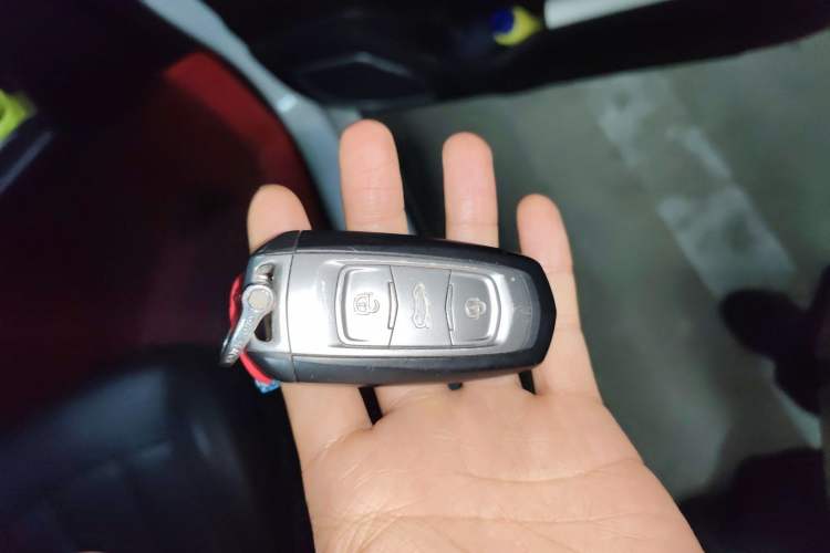 Used Geely Auto Vision X3 2019 Upgraded Model 1.5L CVT Elite Version Vehicle Key