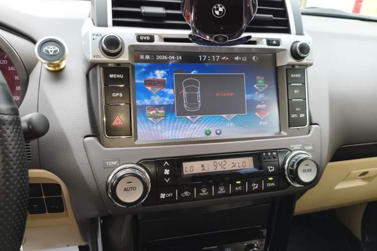 Used Toyota Prado 2014 2.7L Automatic 7-Seater U.S.-Spec Version Audio And AC Panel