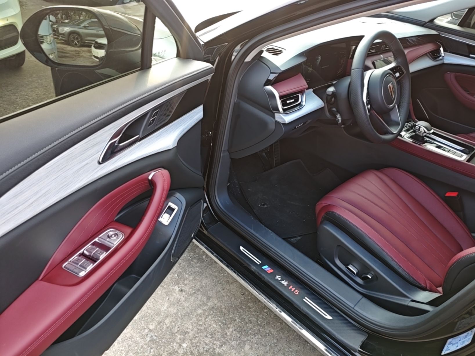 Hongqi H5 2025 1.5T DCT Qiyun 500 000th Unit Commemorative Edition — снимка 18