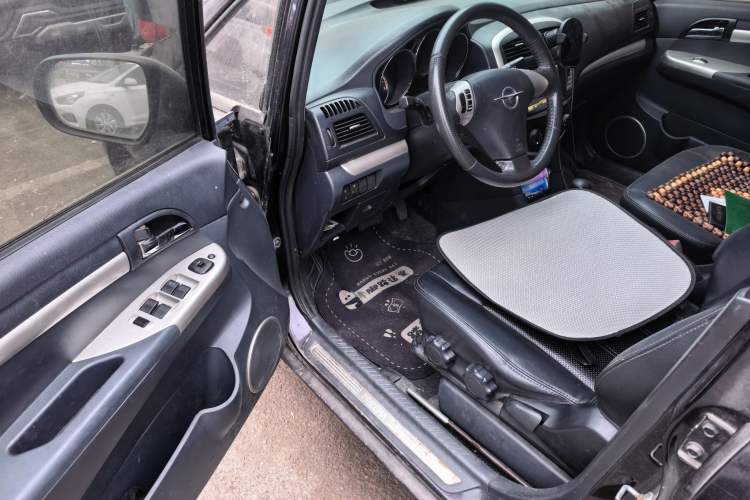 Used Haima Puxima 2010 1.8L Automatic 7-Seater Luxury Driver Seat