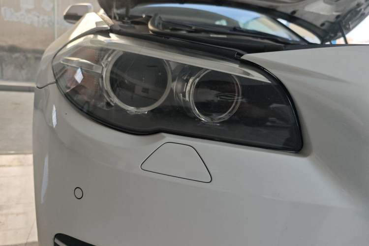 Used BMW 5 Series 2014 525Li Luxury Design Package
