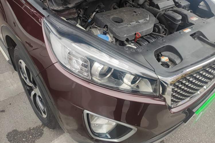 Used Kia Sorento 2015 Sorento L 2.4L Gasoline 4WD Elite Edition 5 Seats China V Emission Standard