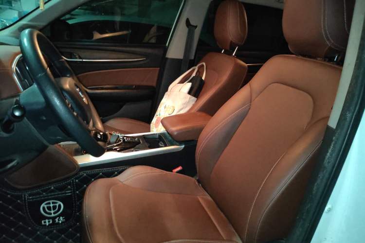 Used Brilliance V6 2018 1.5T Automatic Luxury Model Left Front Seat