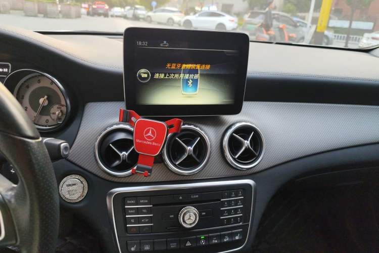 Used Mercedes-Benz GLA 2017 GLA 220 4MATIC Fashion Model
