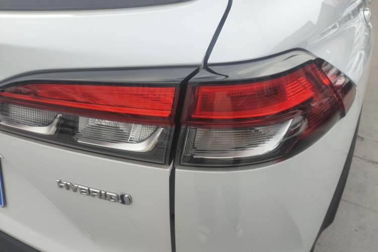 Used Toyota FRONTLANDER 2023 2.0L Smart Electric Hybrid Dual-Engine Luxury Edition Right Rear Taillight