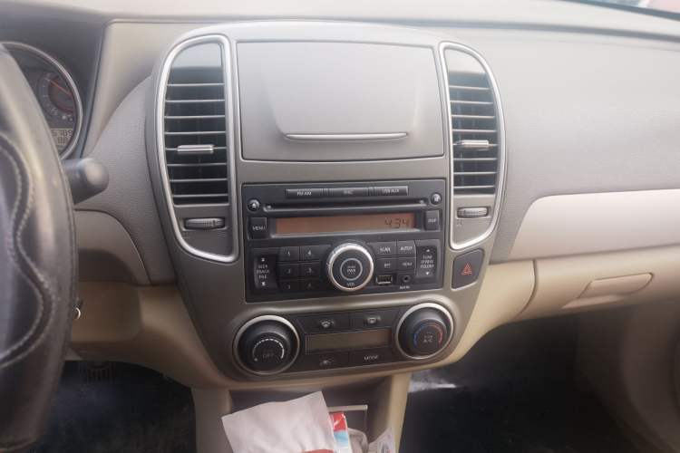 Used Nissan Sylphy 2016 Classic 1.6XE Manual Comfort Edition
