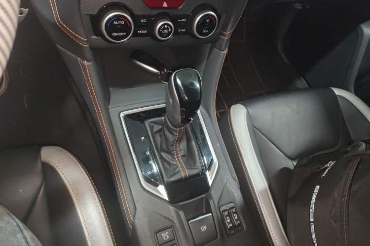 Used Subaru XV 2019 2.0i e-Boxer Flagship Edition with EyeSight China VI compliant Gear Lever