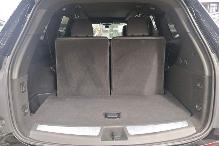 Used Cadillac XT6 2022 2.0T Six-Seater Four-Wheel Drive Luxury Version