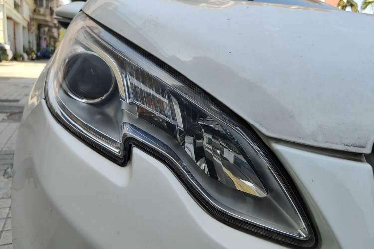 Used Peugeot 2008 2014 1.6L Automatic Fashion Edition