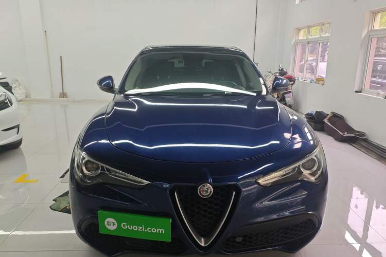 Used Alfa Romeo Stelvio 2017 2.0T 200HP Elite Edition Front