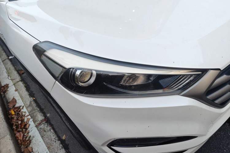 Used Hyundai Tucson 2015 1.6T Dual-Clutch Two-Wheel-Drive Smart Model
