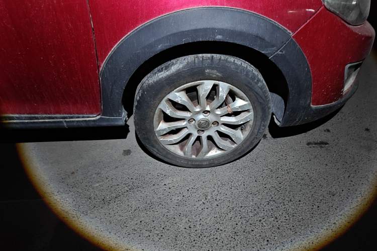 Used Dongfeng Aeolus AX3 2016 1.5L Manual Shangkue Model
