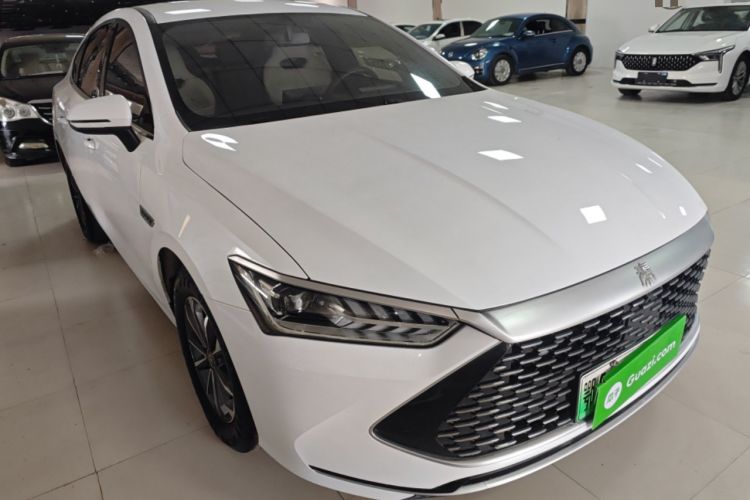 Used BYD Qin PLUS 2024 HONOR Edition DM-i 55KM Leading Model Front Right 45 Deg