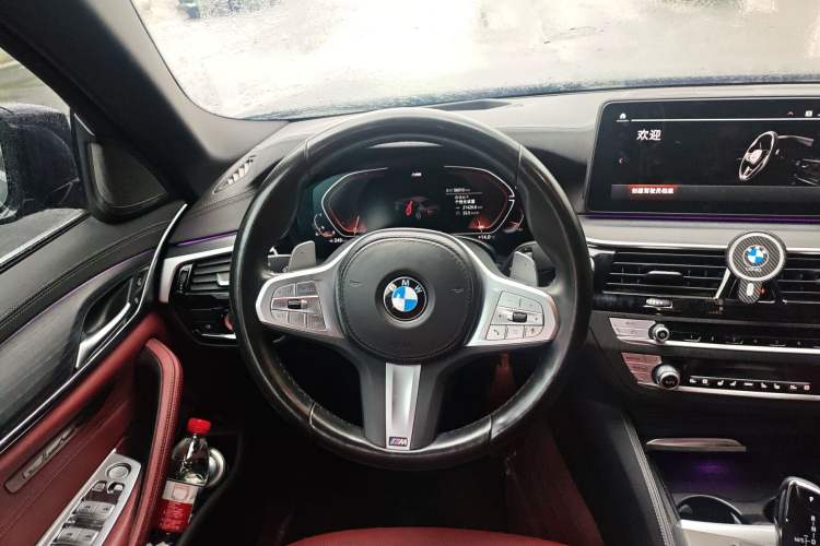 Used BMW 5 Series 2023 530Li Luxury Edition M Sport Package Steering Wheel