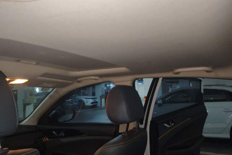 Used CHANGAN Eado DT 2018 1.6L Automatic Luxury Model
