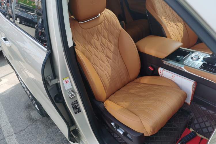 Used Tank 500 2023 3.0T Business Edition "Creation" Style 5 Seats Right Front Seat