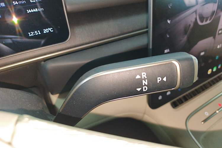 Used Nio ES6 2025 75 kWh Gear Lever