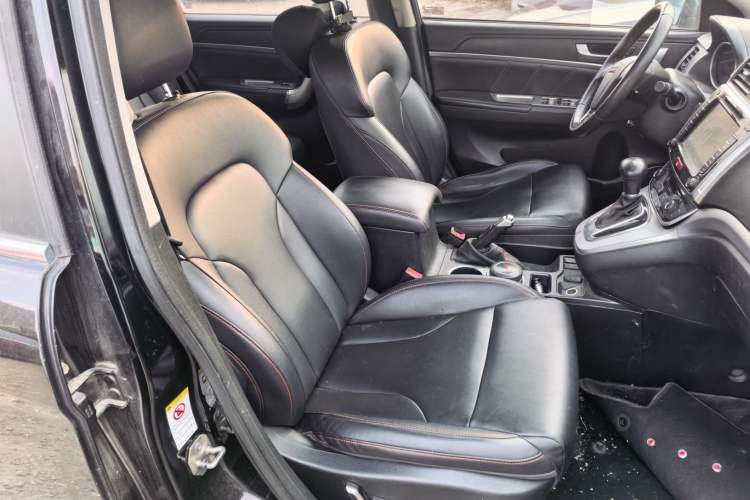 Used Haval H6 2015 Sport Edition 1.5T Automatic Two-Wheel Drive Luxury Model Right Front Seat