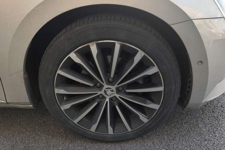 Used Skoda Superb 2016 TSI380 DSG Prestige Edition
