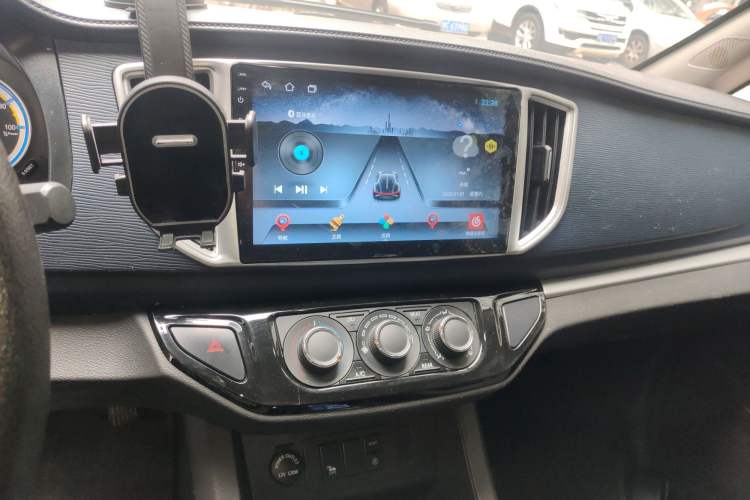 Used FORTHING Lingzhi M5 2022 Standard Version Base Model 7 Seats
