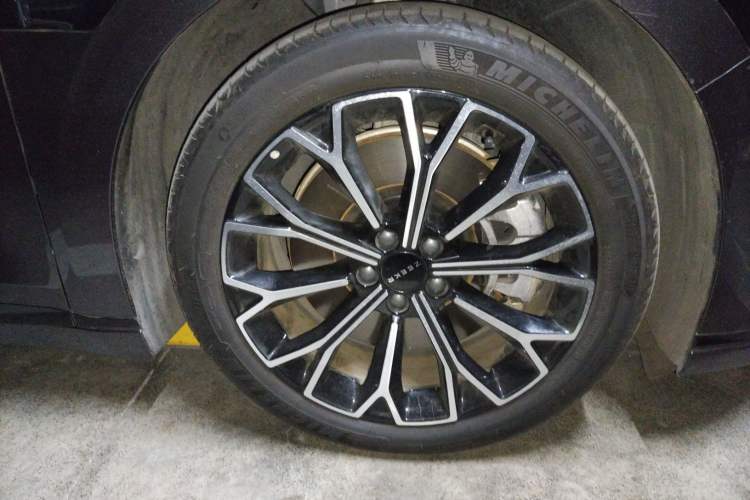 Used Zeekr 007GT 2025 Rear-Drive Intelligent Driving Version 75 kWh Right Front Wheel Hub