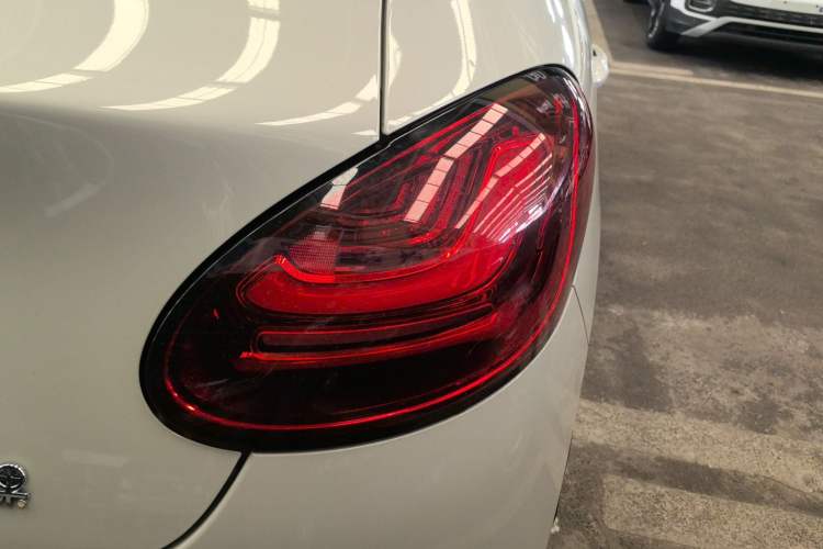 Used Wuling Bingo 2023 333 km Enjoyment Version Right Rear Taillight