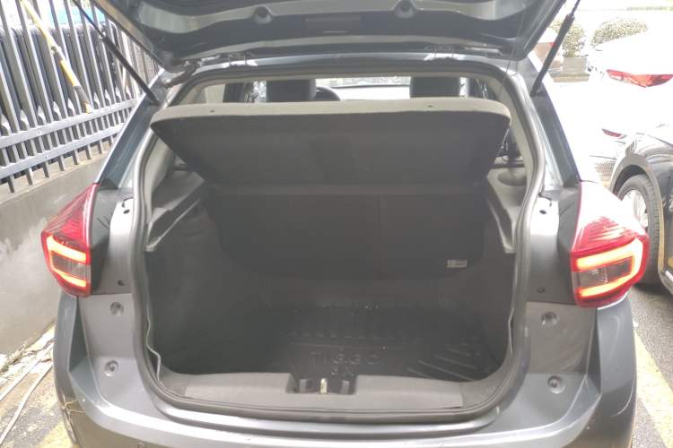 Used Chery Tiggo 3X 2021 PLUS 1.5L CVT Thrilling Red Date Edition